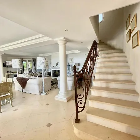 Darius Belle Et Grande Villa, Piscine, Clim, Vue Sur Vila *