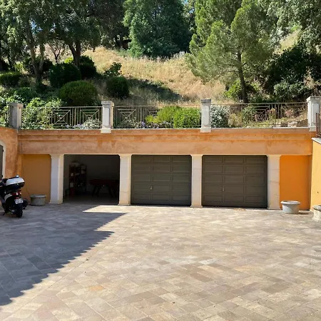 Darius Belle Et Grande Villa, Piscine, Clim, Vue Sur Vila