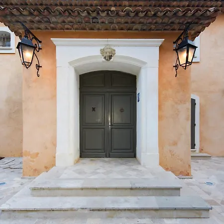 Vila Darius Belle Et Grande Villa, Piscine, Clim, Vue Sur *