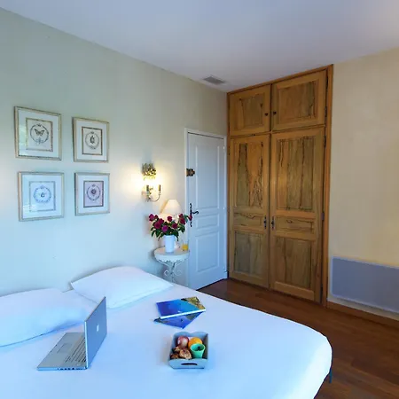 Darius Belle Et Grande Villa, Piscine, Clim, Vue Sur Vila