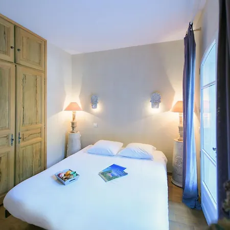 Darius Belle Et Grande Villa, Piscine, Clim, Vue Sur Vila