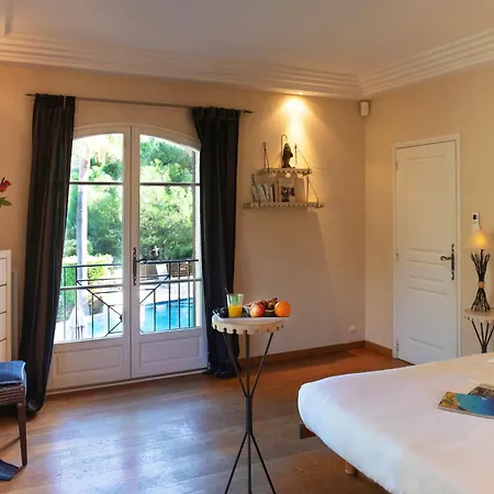 Vila Darius Belle Et Grande Villa, Piscine, Clim, Vue Sur