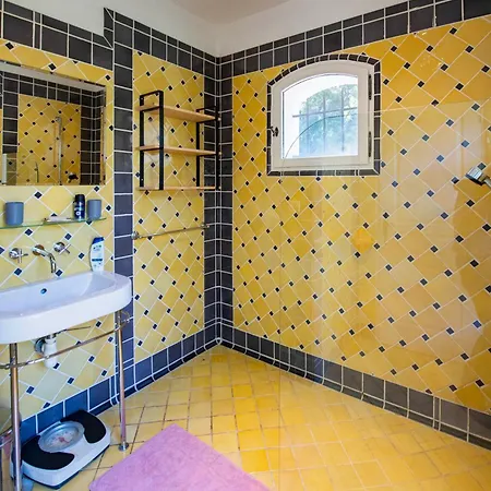 Vila Darius Belle Et Grande Villa, Piscine, Clim, Vue Sur