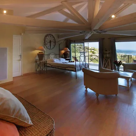 Darius Belle Et Grande Villa, Piscine, Clim, Vue Sur Vila